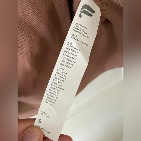 Fabletics Summit Teddy Jacket – Size Small
✨ Excellent Preloved Condition! ✨ - Picture 6 of 6